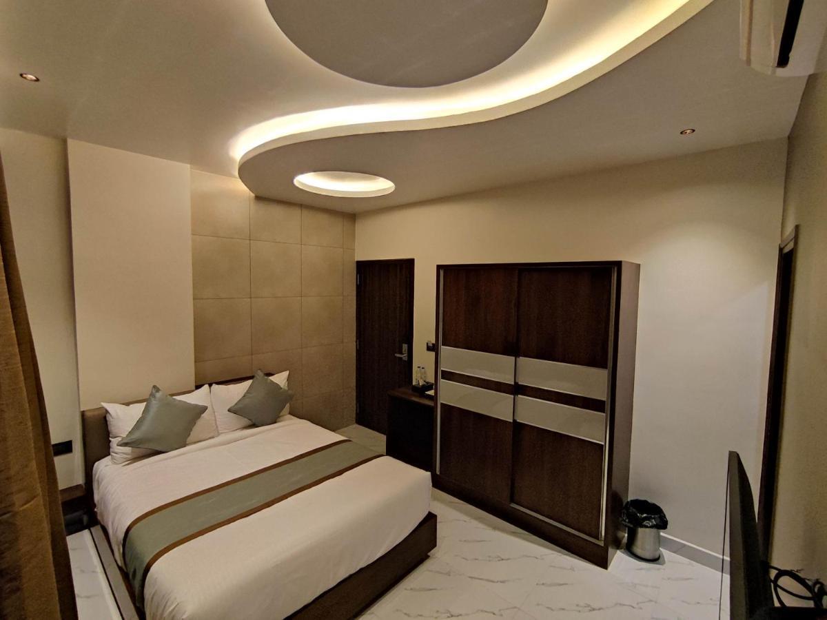 Silver Cloud Nandigunda Εξωτερικό φωτογραφία